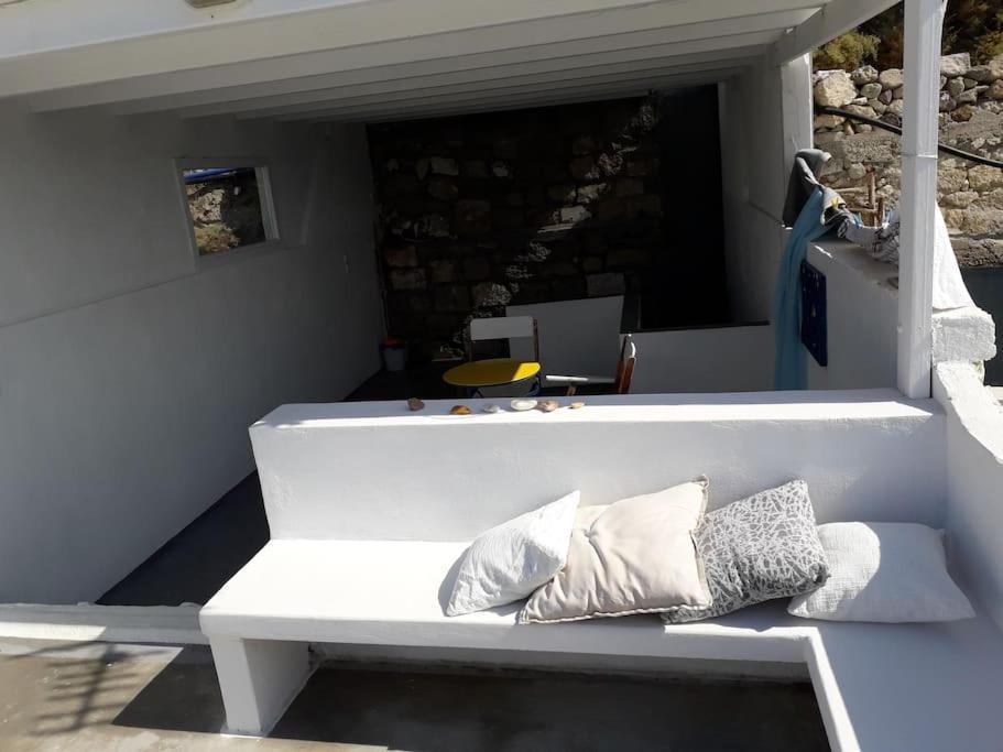 The Yellow Boat House Klima  ภายนอก รูปภาพ